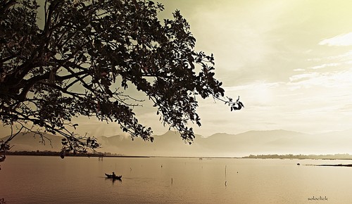 Legendary beauty of Lak lake  - ảnh 3